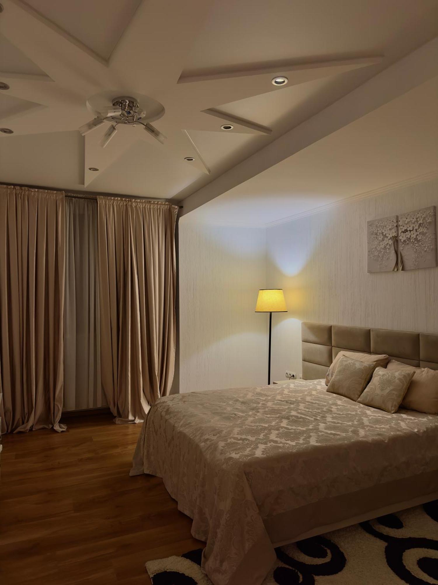 Bernardazzi Grand Hotel キシナウ エクステリア 写真