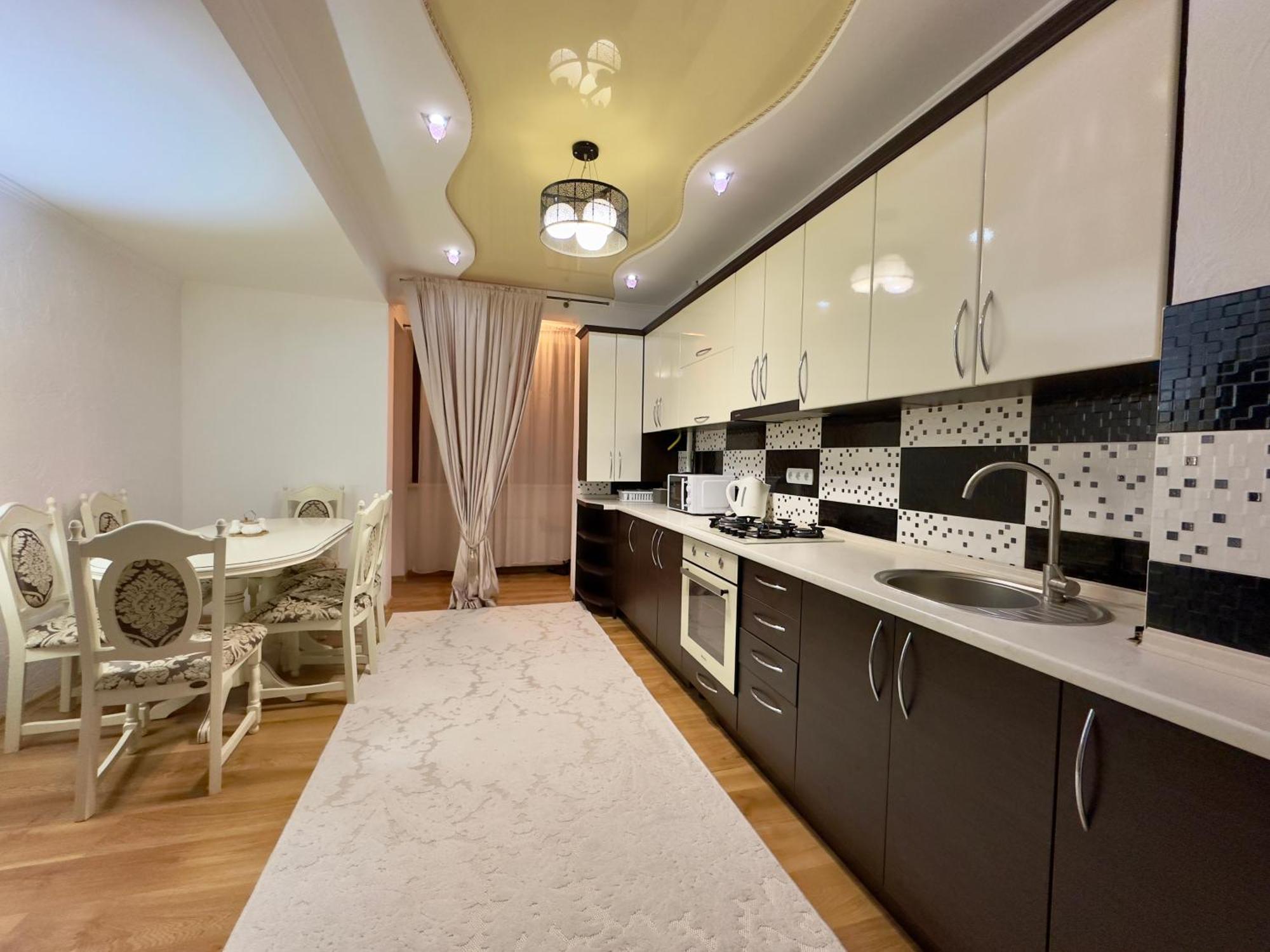 Bernardazzi Grand Hotel キシナウ 部屋 写真
